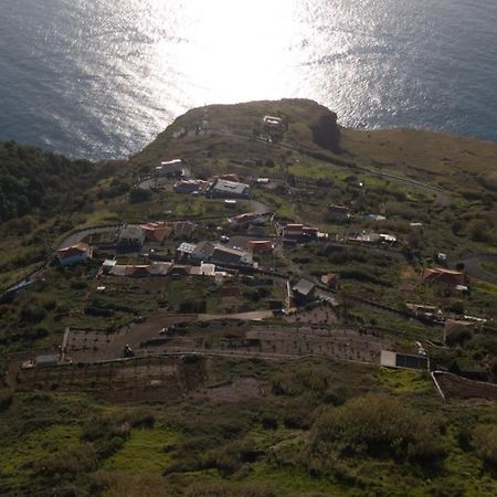 Refugio De Pedra Villa Faja da Ovelha Exterior photo