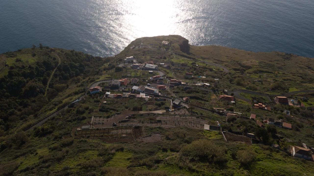 Refugio De Pedra Villa Faja da Ovelha Exterior photo